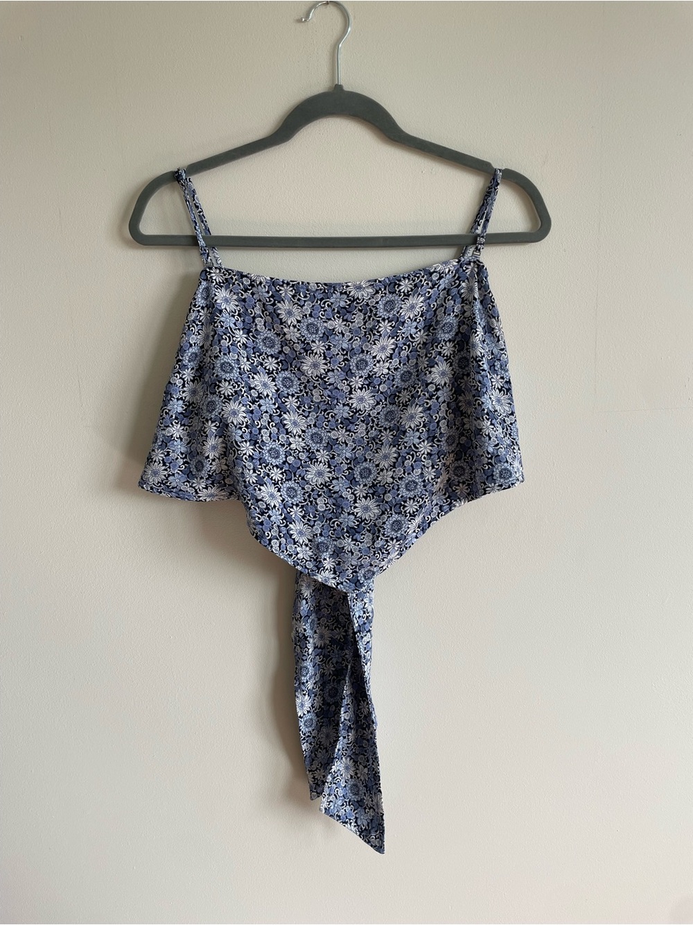 Abercrombie & Fitch Blue Floral Bandana Handkerchief Top Size L